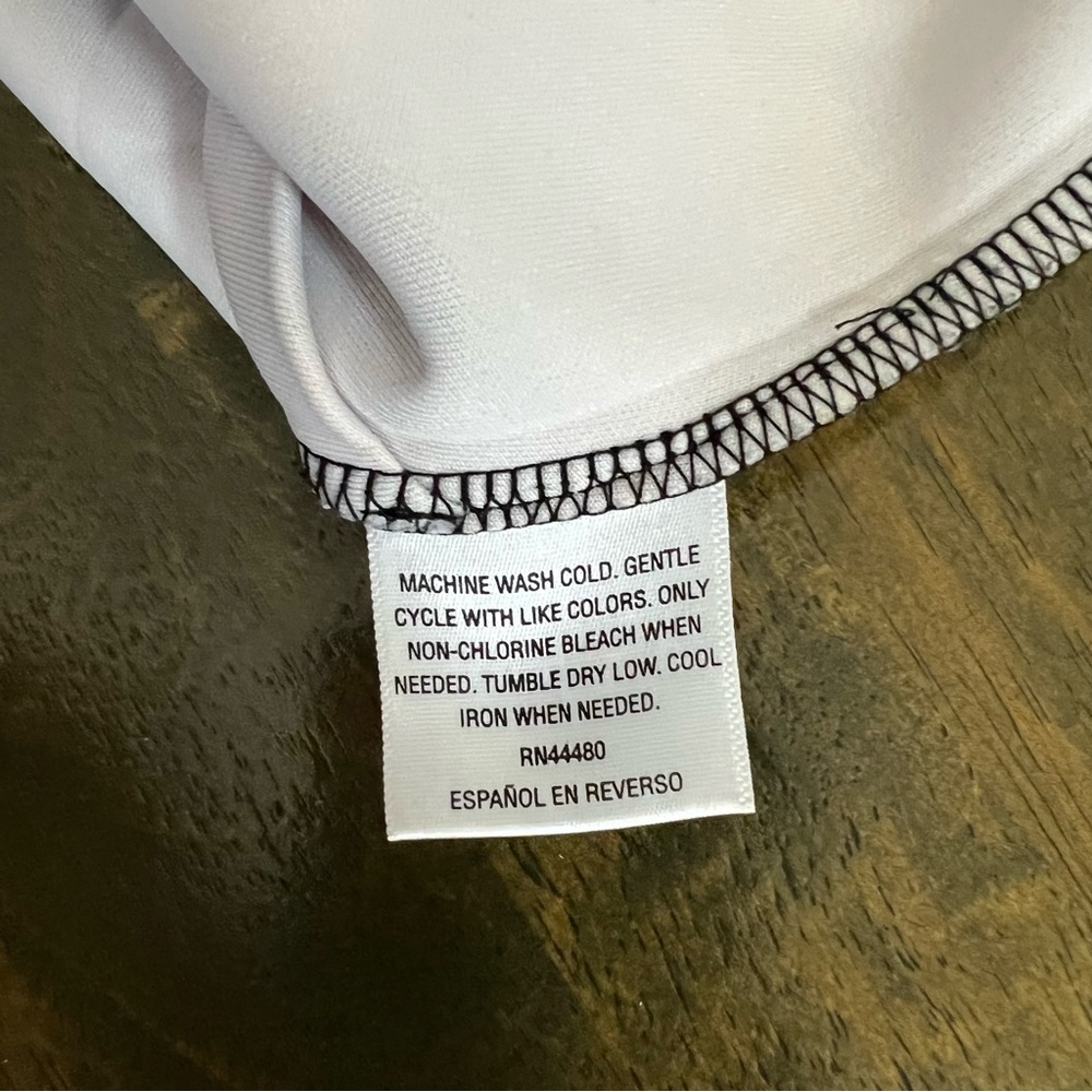 Bar III Shirt Tribal Pink Black White Crystals Midriff Cropped Top Club M Zip Up - Picture 8 of 8